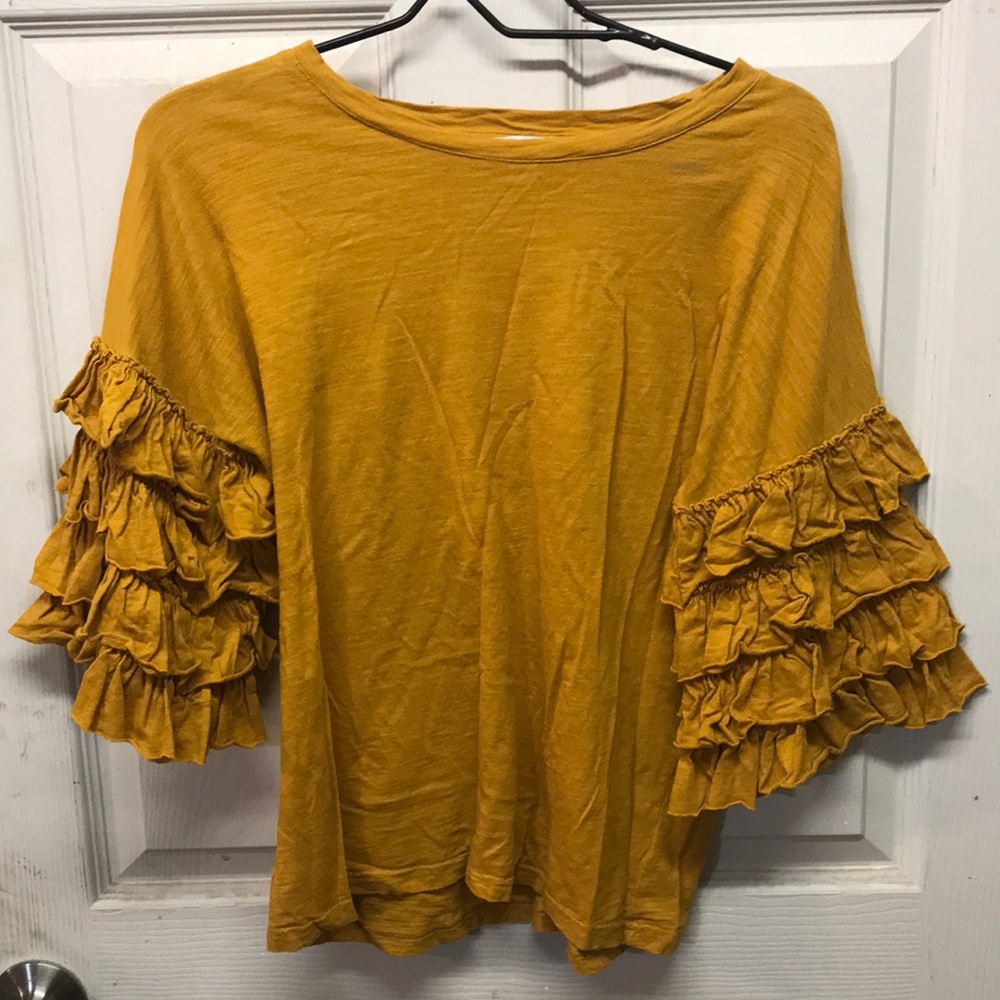 Women Casual Shirt. Size Small